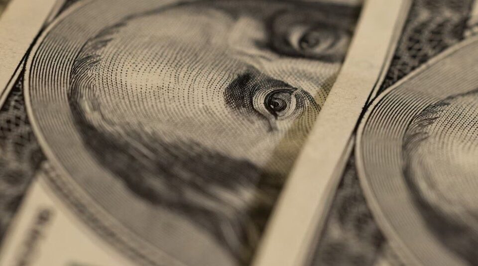 dollar-bill heads
